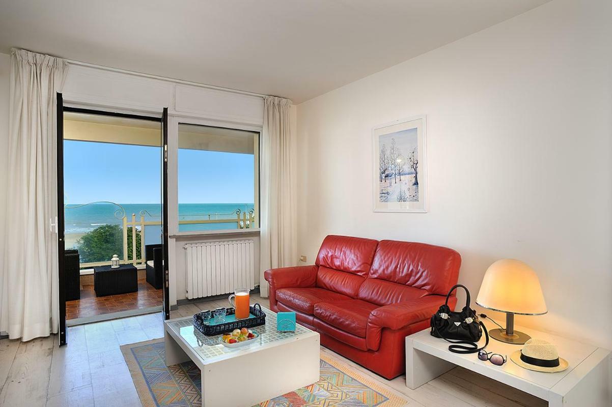Residence Riccione Beach Apartments Bagian luar foto