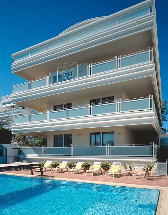 Residence Riccione Beach Apartments Bagian luar foto